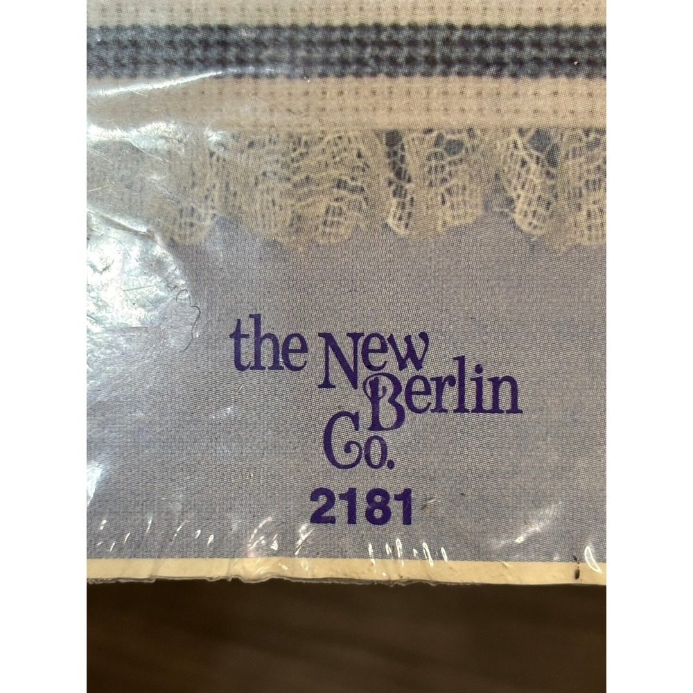 New Berlin Co Cross Stitch Bookmark Kit 2181 Love Romance Intrigue Hearts Lace - Picture 4 of 4